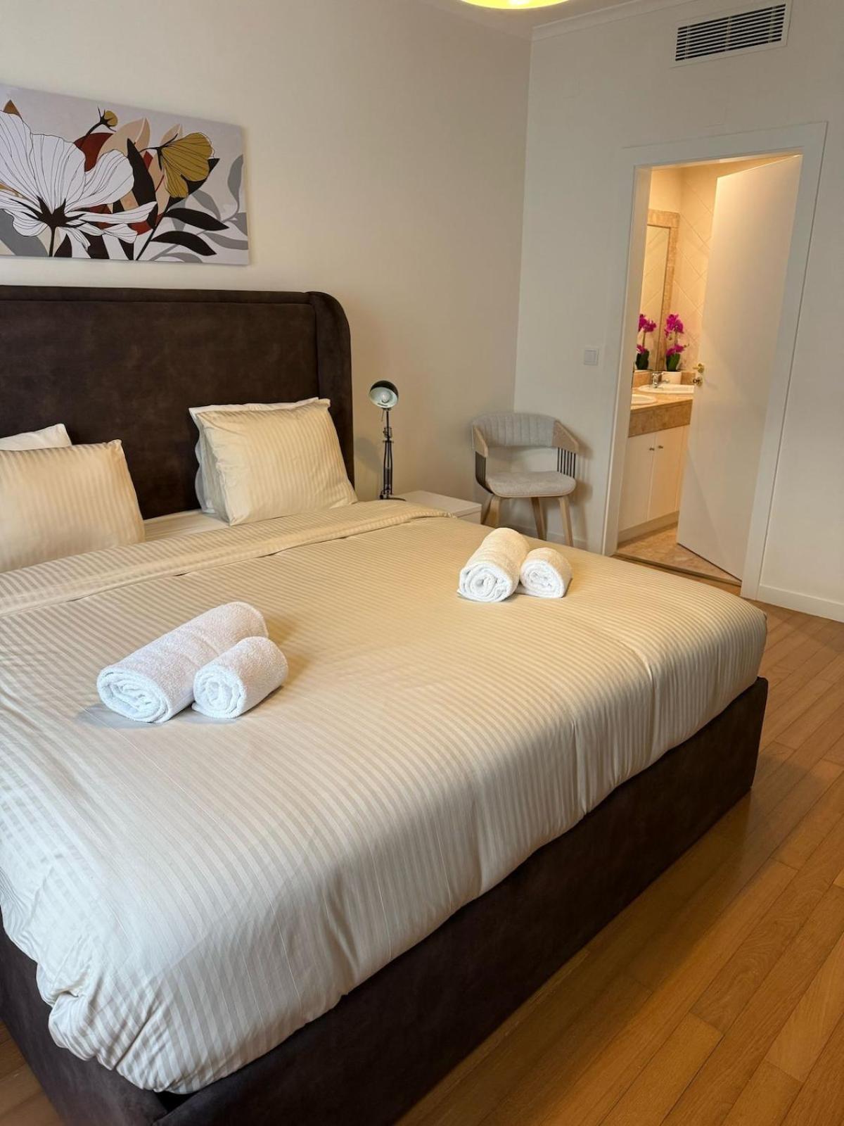 3br Emerald Expo Apartment *